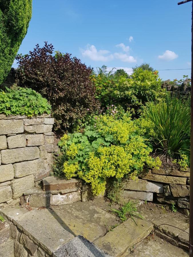 Hawkshead Cottage Glossop Exterior photo