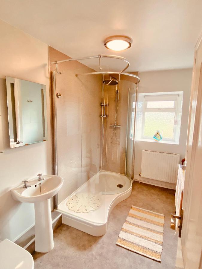 Hawkshead Cottage Glossop Exterior photo
